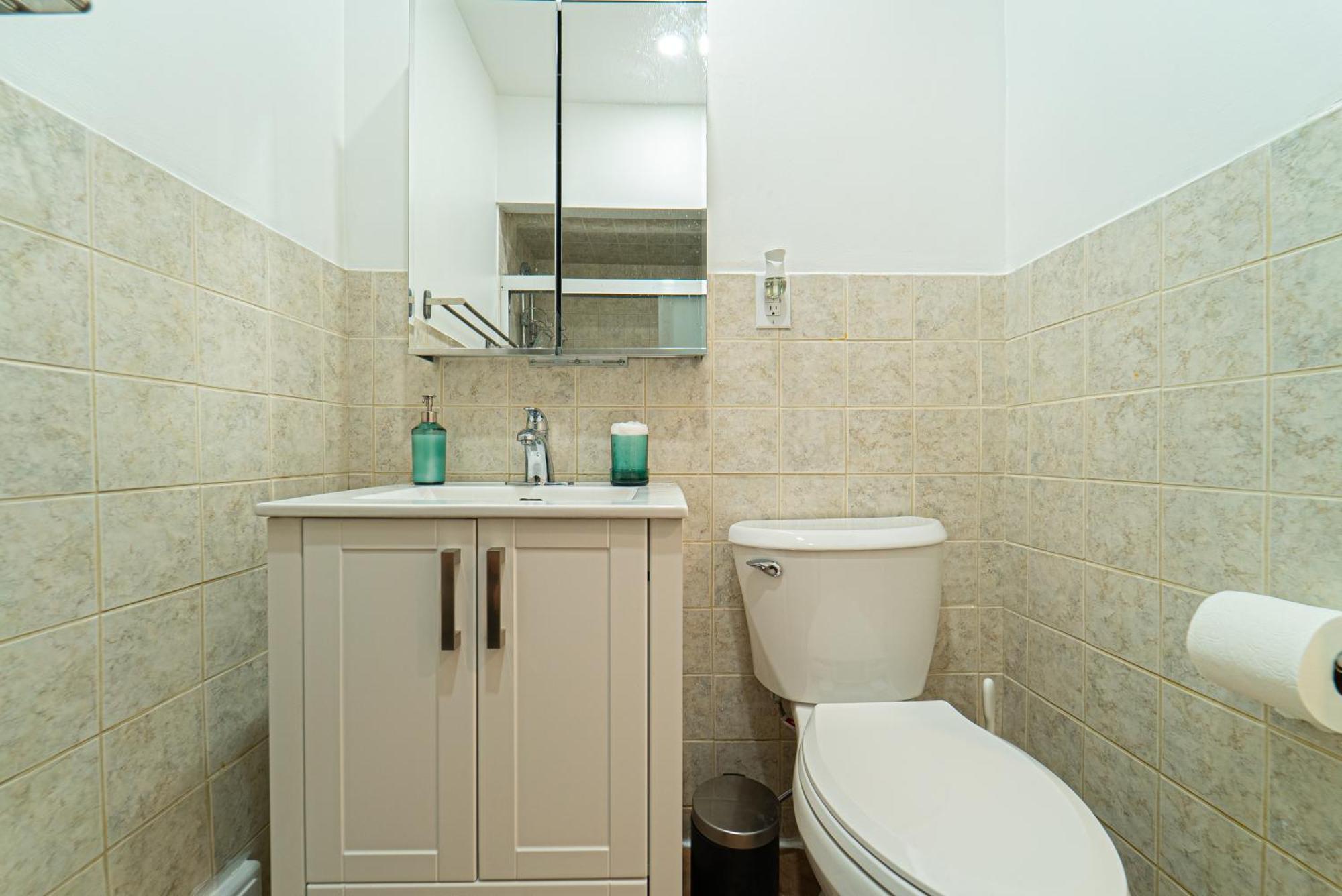 Quiet & Comfortable Double Private Room, Free Parking Toronto Zewnętrze zdjęcie