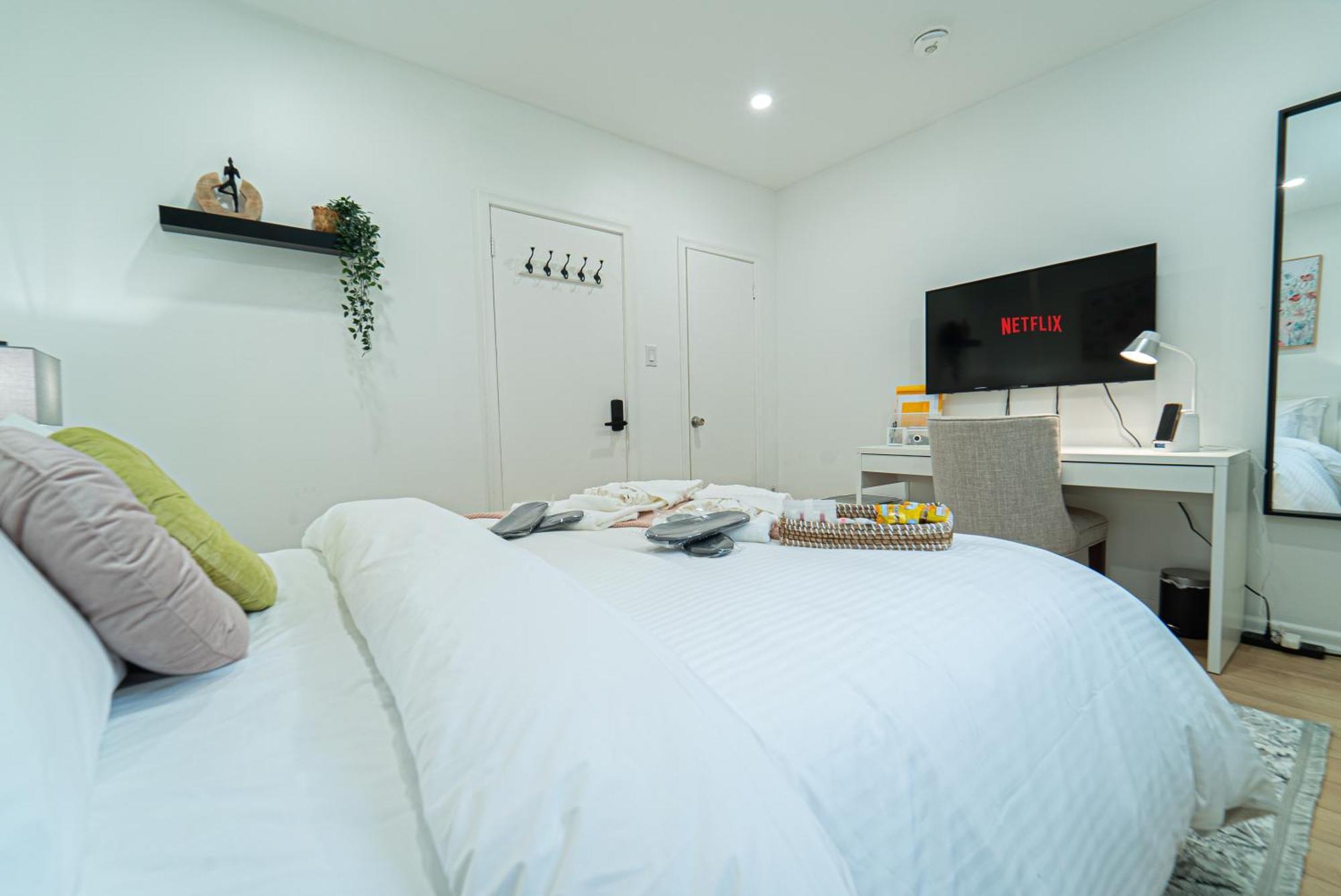 Quiet & Comfortable Double Private Room, Free Parking Toronto Zewnętrze zdjęcie