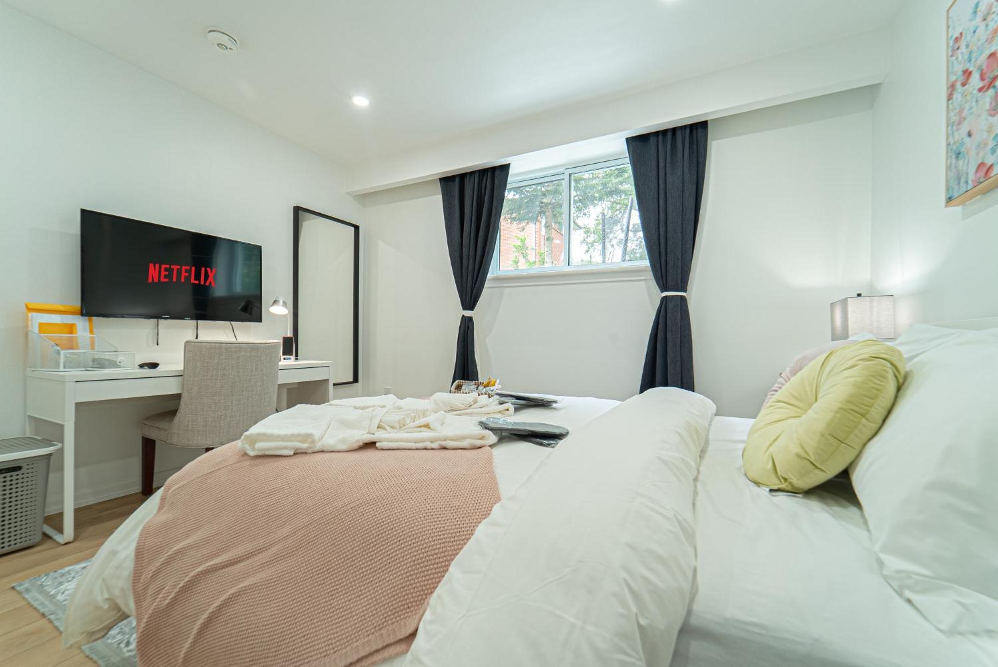 Quiet & Comfortable Double Private Room, Free Parking Toronto Zewnętrze zdjęcie